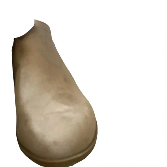 Torrid Women's Size 9W Tan Beige V-Cut Ankle Boots Faux Suede with Zippers - Picture 8 of 10